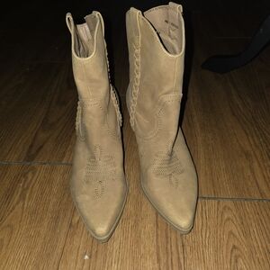 Dolce Vita Tan Pointed Western Ankle Booties with Braided Side